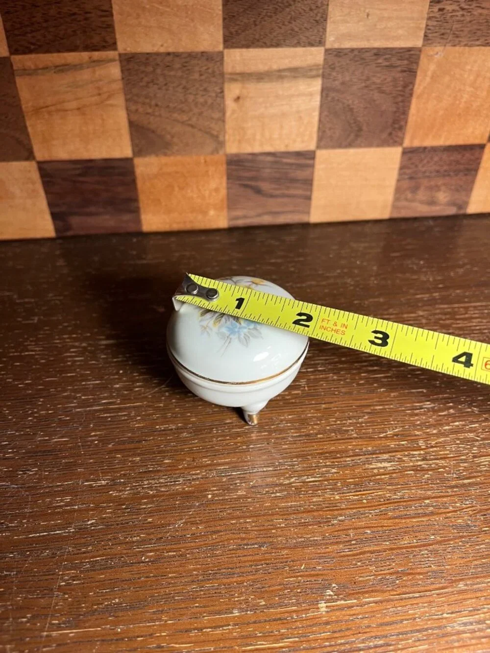 N/A round lidded